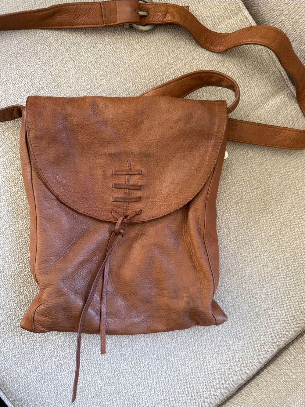 Vintage Kenneth Cole Tan Leather Crossbody - Soft Worn Vintage Charm